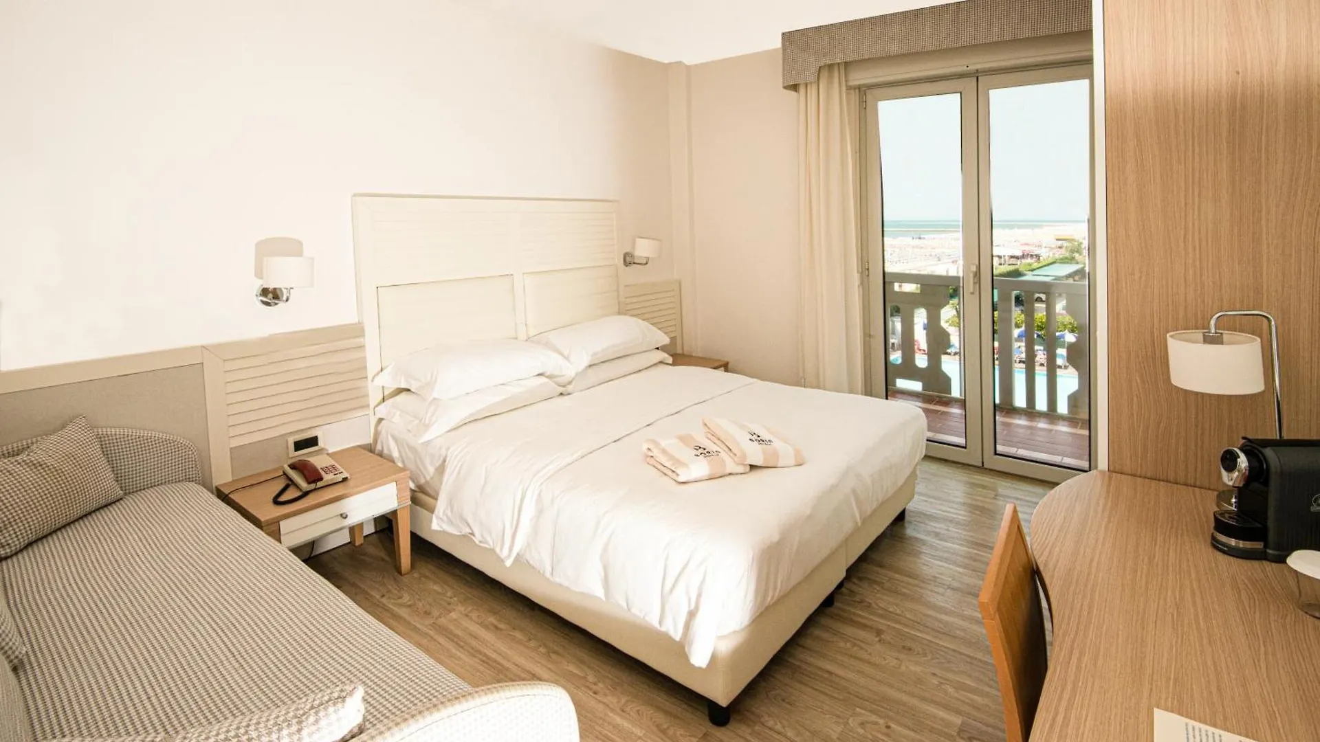 Hotel Savoy Caorle 4*,